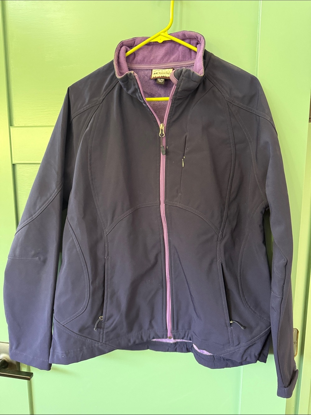 Women’s Softshell Jacket in Purple with Zip-Front